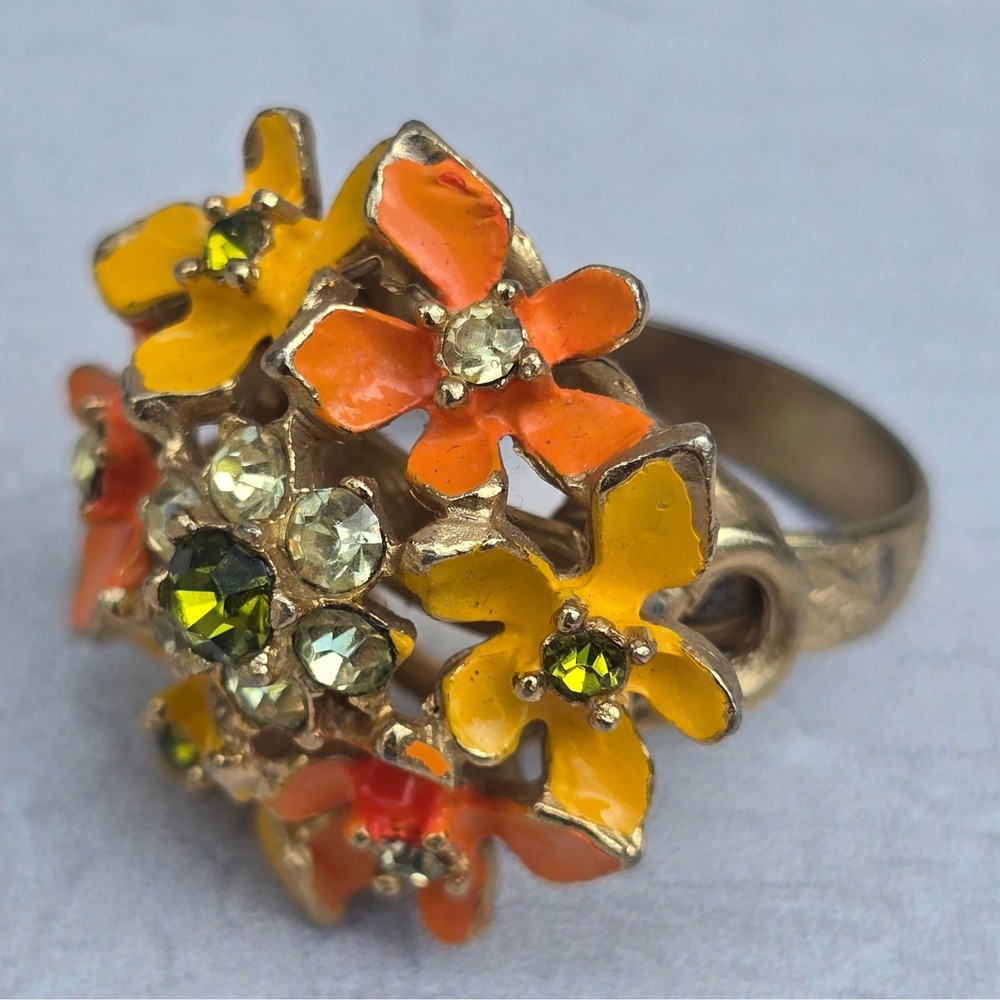 Vintage Enamel Flower Cluster Adjustable Ring Orange Yellow Green Rhinestone - Picture 4 of 10